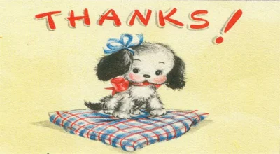 Благодарный щенок на коврике