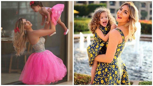 Модный тренд сезона Family look - замечательные фото мамы и дочки в одинаковых платьях